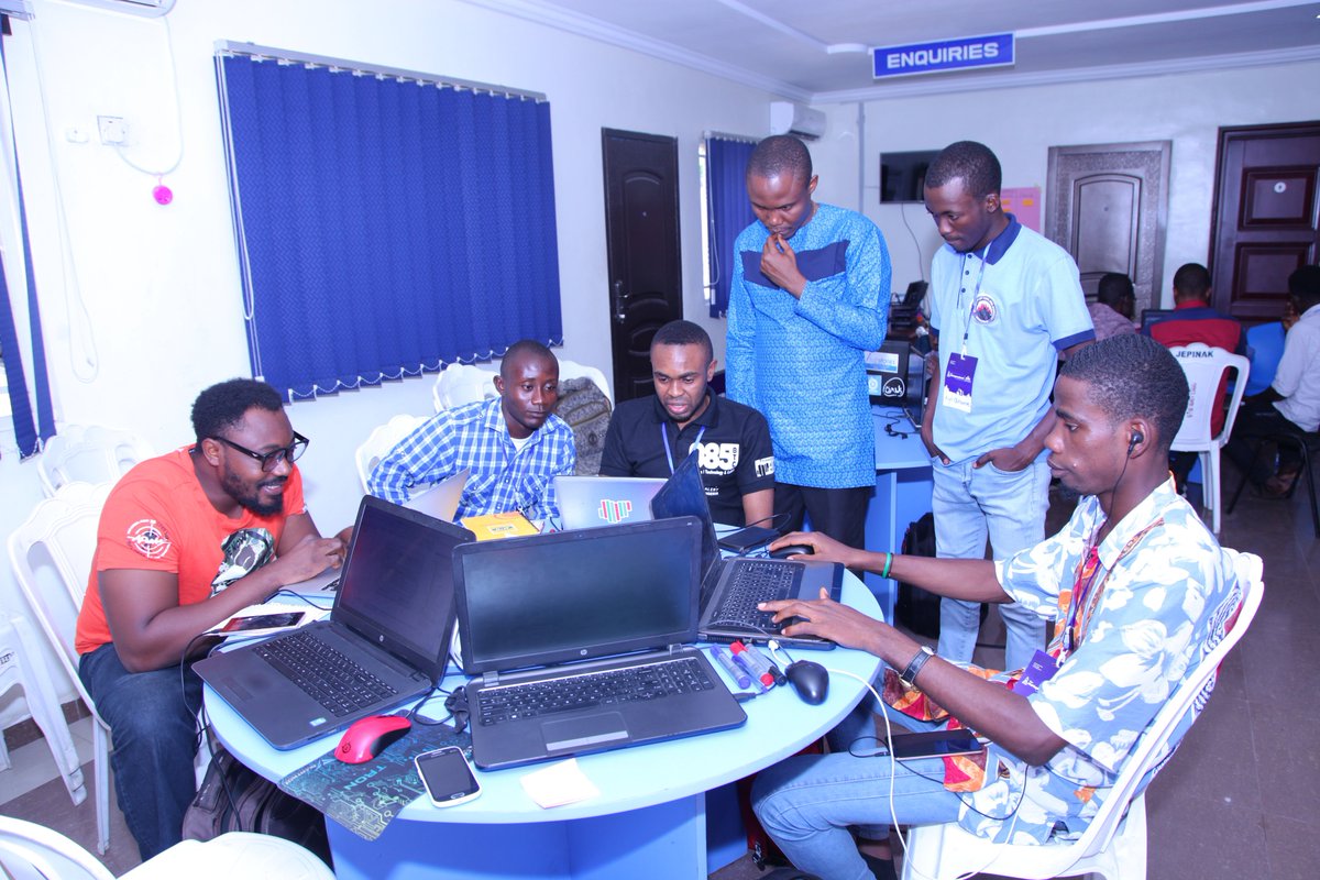 SwUyoNg's tweet photo. Business Idea evaluation🤔🤔 @nextdeegit @thompson_nsikak @ChristianEkene4 @emeka_nwakaudu  #SwUyo #tgsw2017  
Cr: Caleb J https://t.co/s5yh7SaJX9