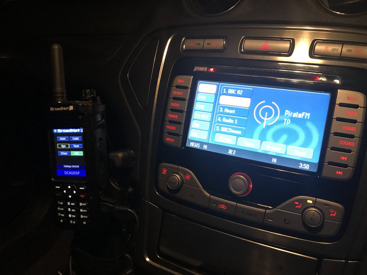 devon_cornwall1's tweet image. DC99 providing medical support across Devon &amp;amp; Cornwall last night @piratefm @BroadNetComms @CriticalService