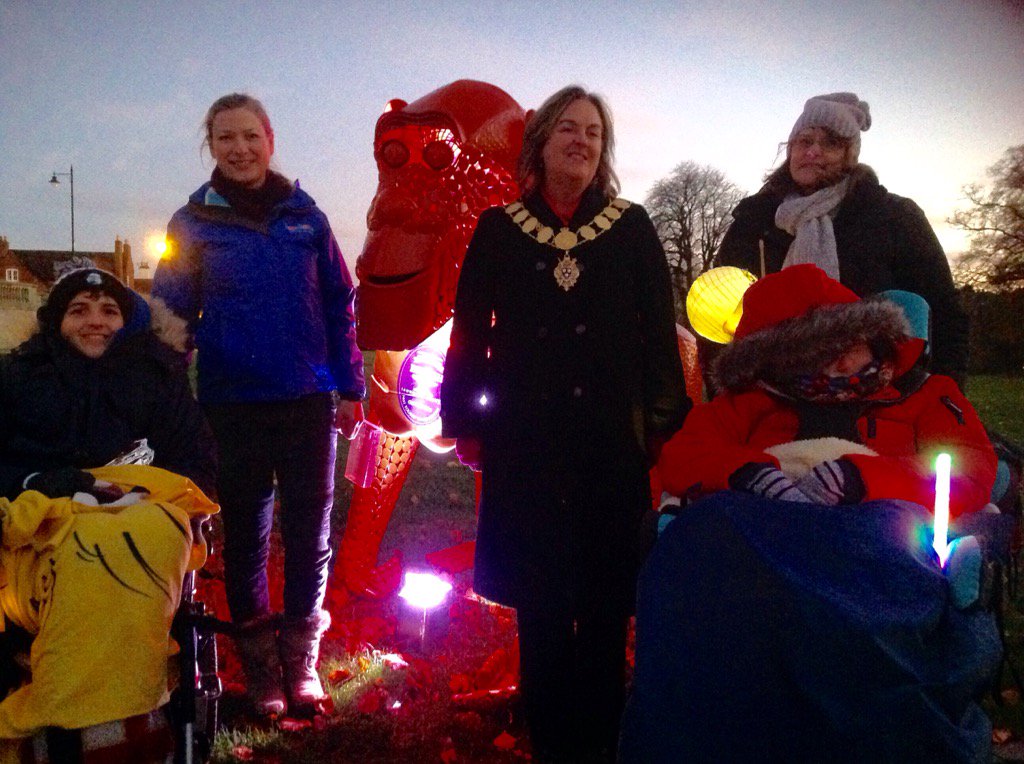 Jane4Column's tweet photo. @ShrewsburyTC @Amy4BelleVue Thrilled 2 b in the Quarry tonight 4 lantern walk in support of Hope House &amp; their gr8 wk https://t.co/mLwSHjYoRt