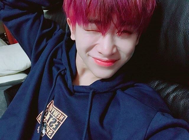 jeriwonho's tweet photo. 😍❤️🐰 forever bias https://t.co/hPGFFmfKex