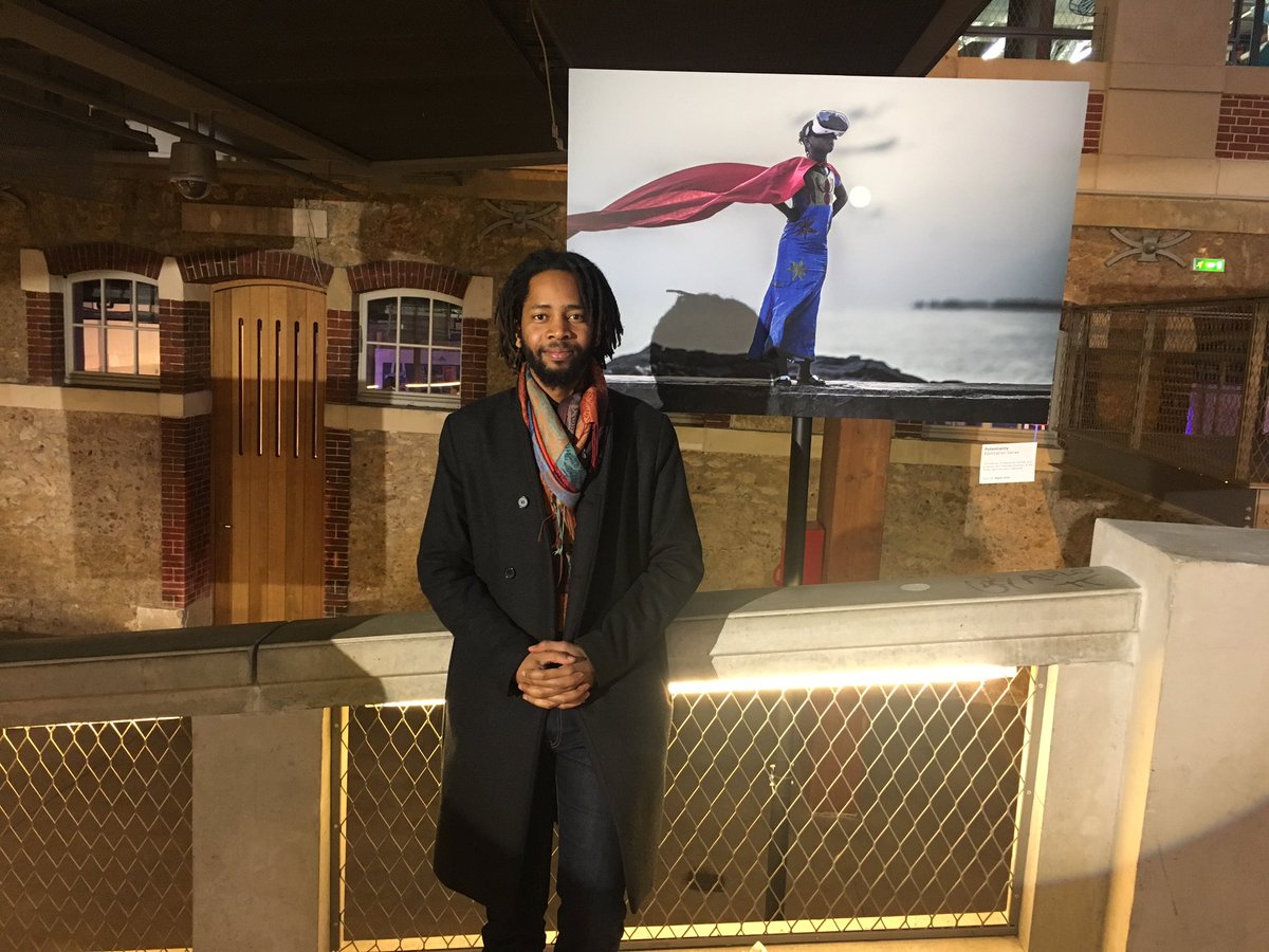 CampusFrance's tweet photo. L'artiste Alun Be faisait honneur à l'art africain en exposant plusieurs de ses travaux réalisés au #Senegal au #forumade. #ade
@CFsenegal https://t.co/rWzv11KuhK