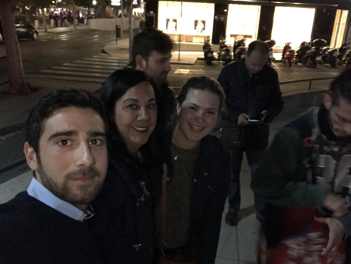 SBriegas's tweet photo. La plaza de montañeta en el día #contralaviolenciamachista @JSAlicante @MianGomis @7_vanevilchez @pedrorodenas1 @LolyNjar https://t.co/knZH7Mds2i