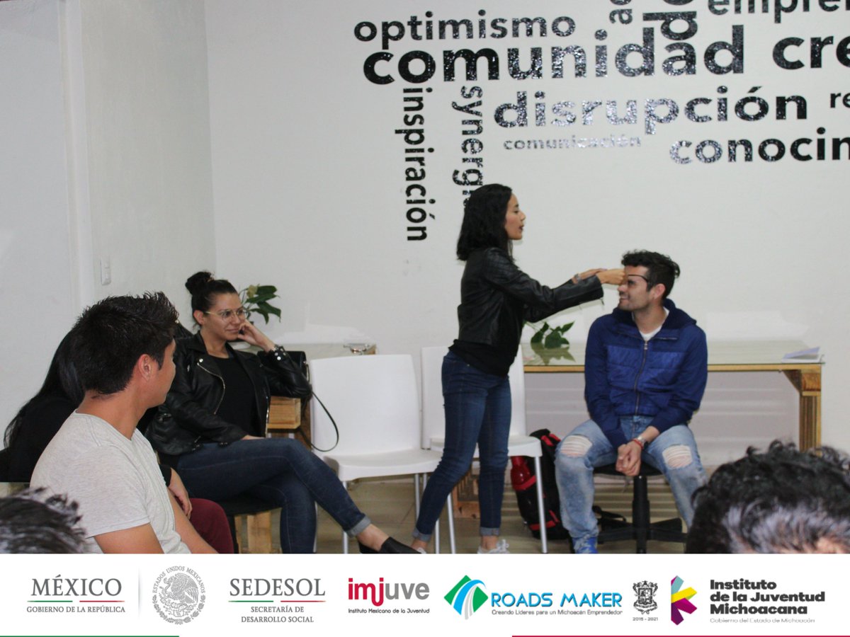 RoadsMakerAC's tweet photo. #JóvenesEcosol2017
Del Municipio de Morelia tenemos a los chicos de:
#IMJUVE
#SEDESOL 
#IJUMICH https://t.co/6QADBA8ol7