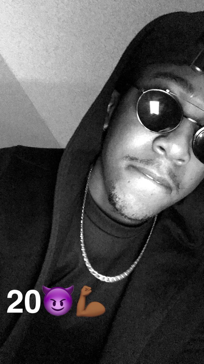 TheRealT_Scott's tweet photo. Thank god for allowing me to see 20!🙏🏽✊🏾 https://t.co/t0nPGH6qy6