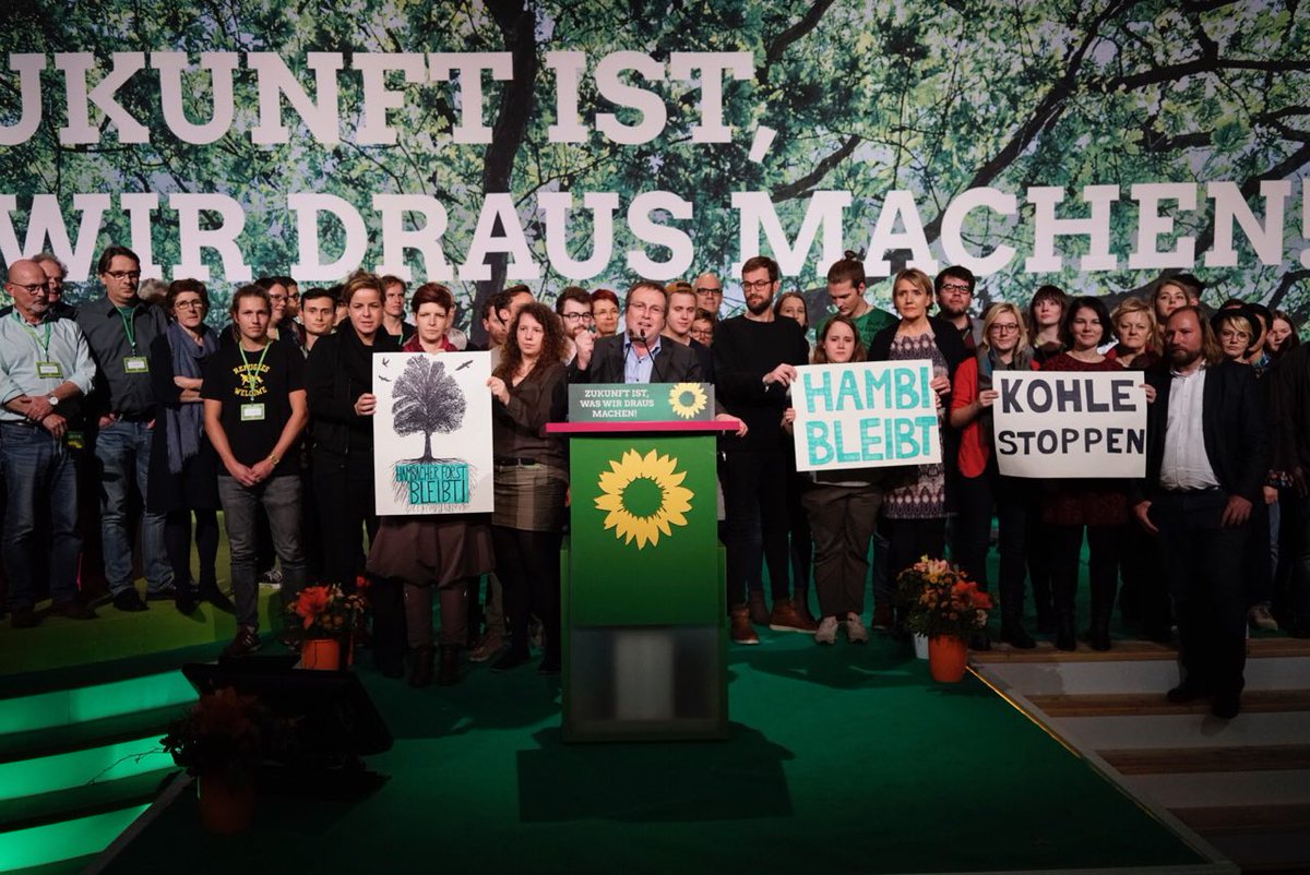 wibkegt's tweet photo. Unser Appell an @RWE_AG und @ArminLaschet: Hambacher Wald verschonen, #Kohleausstieg verhandeln. #bdk17 #hambacherforst https://t.co/SzVuWOX6sR