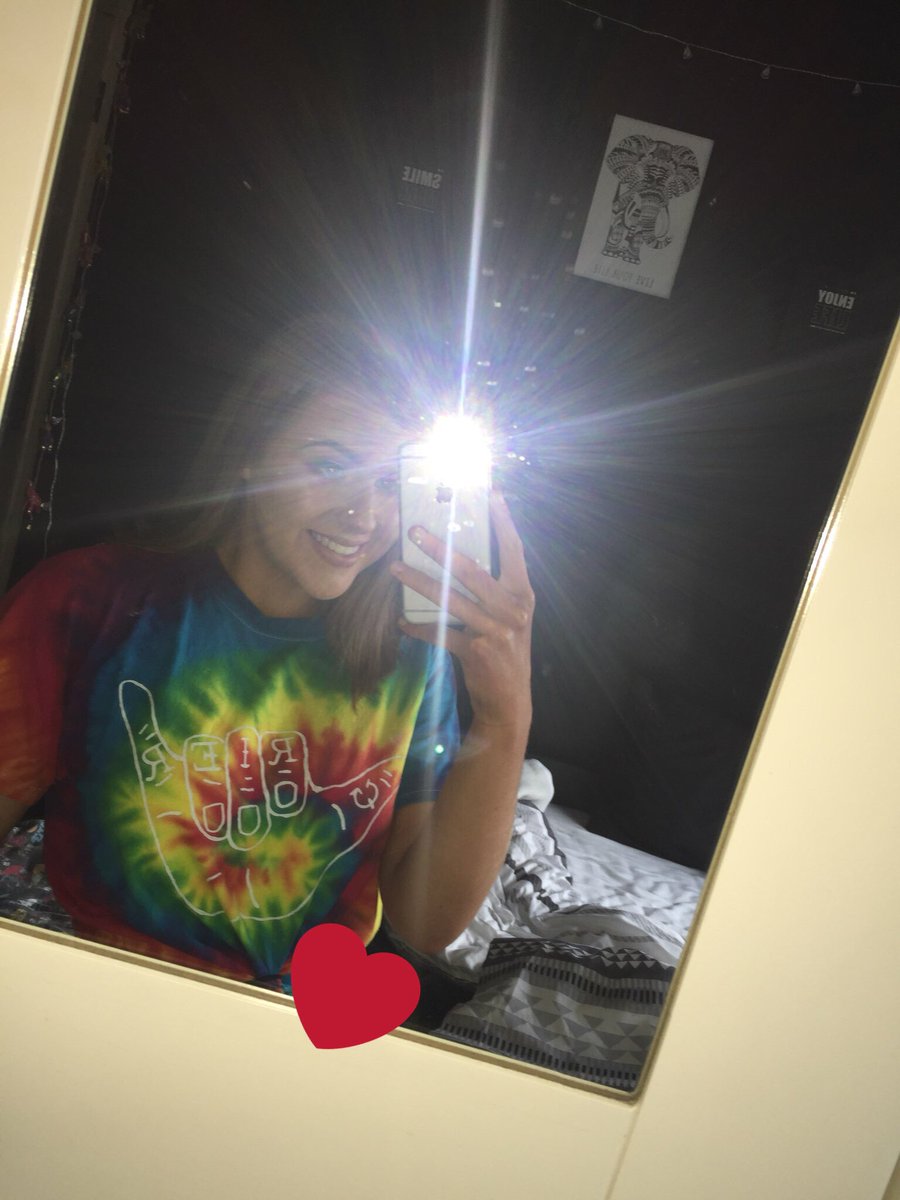 bestofsophh's tweet photo. obviously reppin’ my #NashMerch 😇
can’t wait for more stuff to come, when is it out @nashgrier ? ✨
love youuuuu 💙x https://t.co/QDTvBbGQ2z