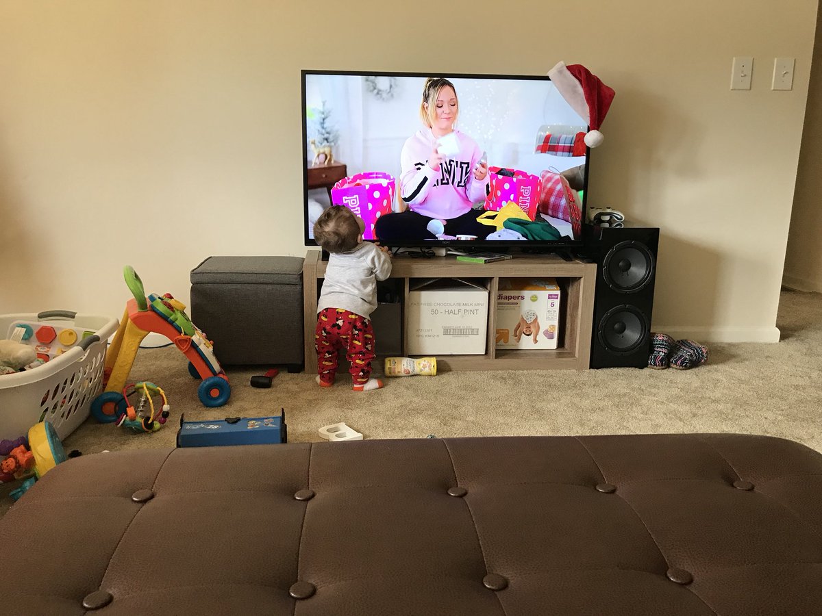 spiffystef's tweet photo. My son and I love watching your vlogs and your mc videos!!! @ALISHAMARIE !!!!!! 💓💓💓💓💓 https://t.co/F2sBklnI93