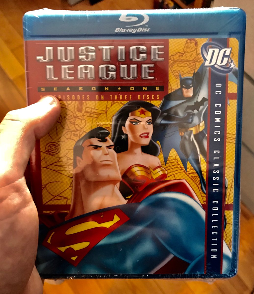 MarlenFridman's tweet photo. Good luck finding these in stores. Believe me Iโve checked! lol #ThankGodForAmazon #JusticeLeague @justiceleaguewb https://t.co/5sLdvcpxlm