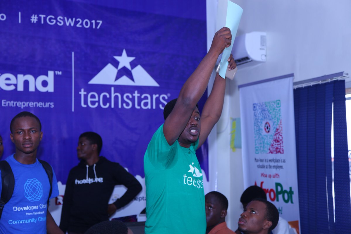 SwUyoNg's tweet photo. Bullion Van Investments🤑🤑🤑🤑
@nextdeegit @thompson_nsikak @ChristianEkene4 @emeka_nwakaudu  
#SwUyo #tgsw2017  
Photo Cr: Caleb J https://t.co/75ttQCP671