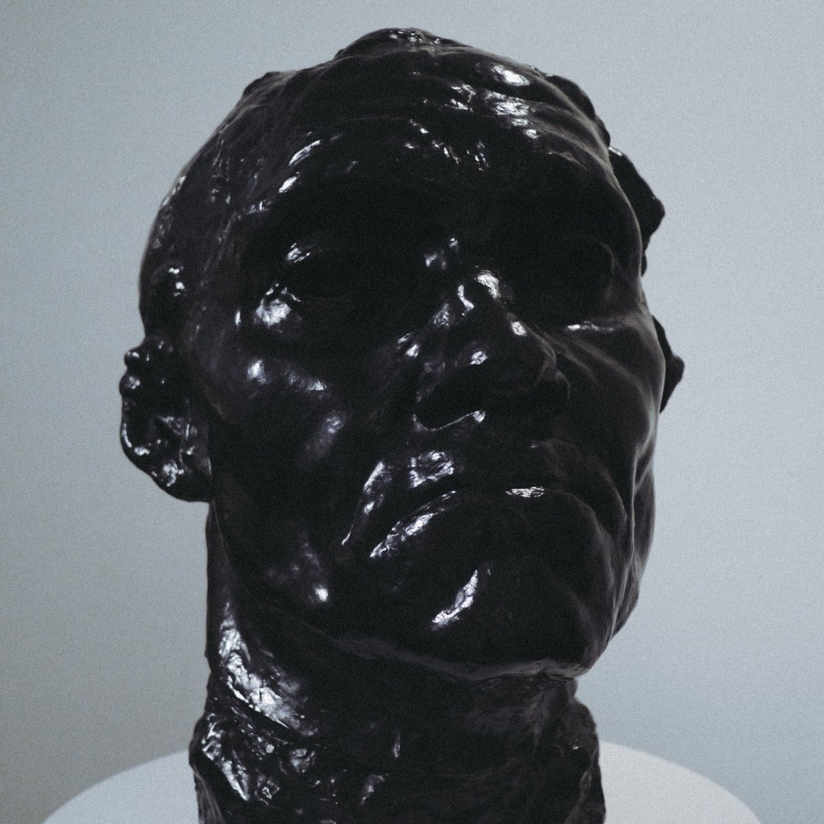 H_aysom's tweet photo. The Body in Bronze 🗿🗽🏛⚱️🏺🎎 #Rodin100 #bkmuseum #picoftheday #fall #brooklynmuseum #haysom #follow #brooklyn #newyork @brooklynmuseum https://t.co/5SBaOR5FvC