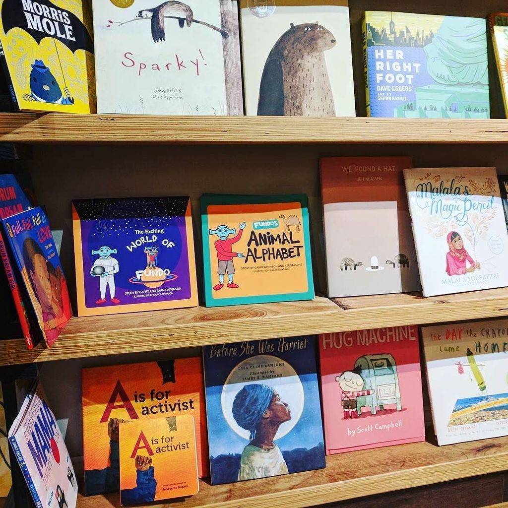 FundoPress's tweet photo. Happy Saturday! What's that we spot at @lettersbookshop? "Fundo's Animal Alphabet" and "Exciting World Of Fundo". #ShopSmall and learn with #Fundo!
#learning #space #limitless #FundoABC #WorldOfFundo #literacy #KidLIt #kidsbooks #Durham … https://t.co/yMwlEBUzaE https://t.co/pmPJWHt6TT