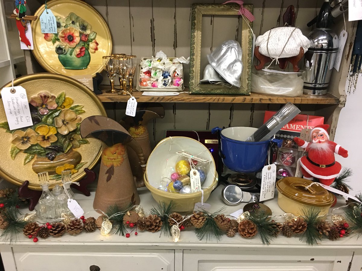 Vics_Chicks's tweet photo. Here’s my #Christmas display @mabelsemporium ...loads of #antique and #vintage goodies to be found in #sussex - hope you like it? https://t.co/zPazo6YbYf