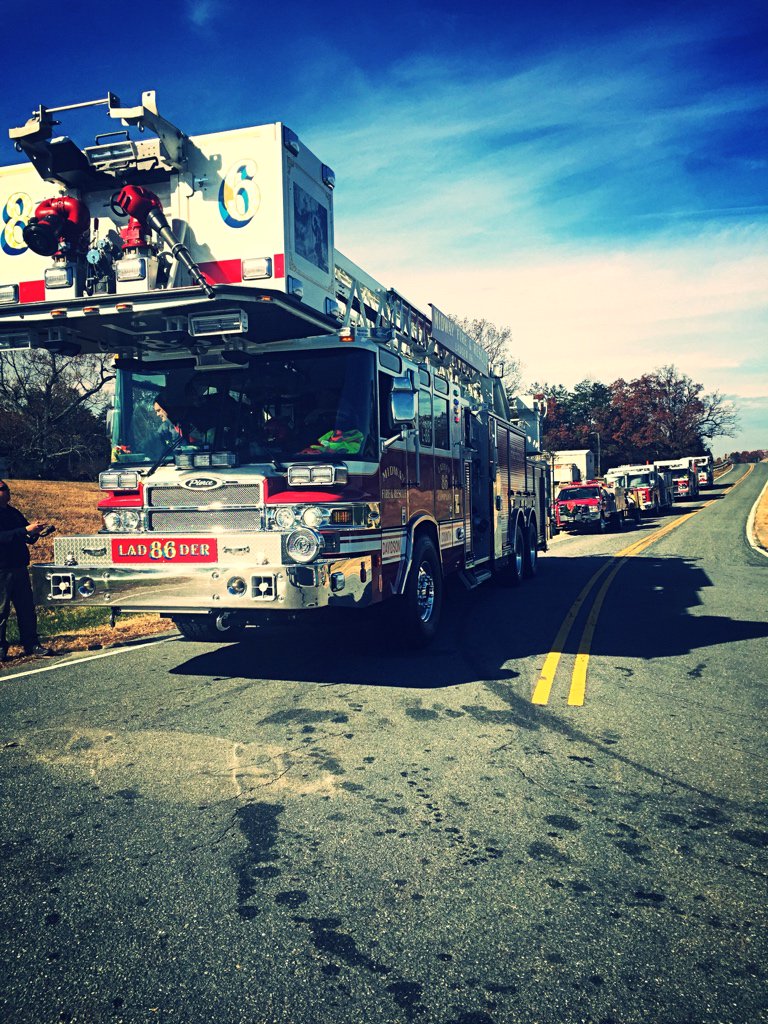 MidwayFireSt86's tweet photo. @ClintBowyer Glad to see you in the big parade today we’ve got our big rig out today too. #NcFire #SmallTownsRule https://t.co/beXLSFExPb