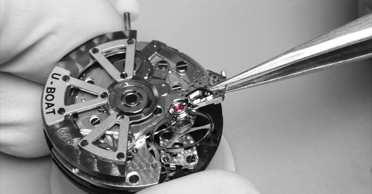 UBOATWATCHES's tweet photo. the making of U-Boat watches takes time and love for details #UBoatlab #craftsmanskill #madeinTuscany #ItaloFontanaconcept https://t.co/lO4btfAaCB