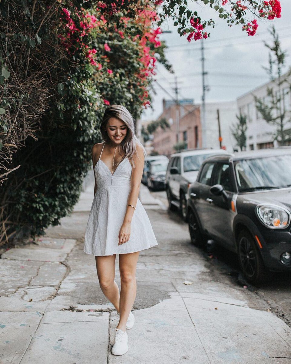 An unseasonably warm winter (for some) might mean we have to break out a new kind of winter whites. 📷: <a href="/ccl7lcc/">Celine Linarte</a> #weareallbirds