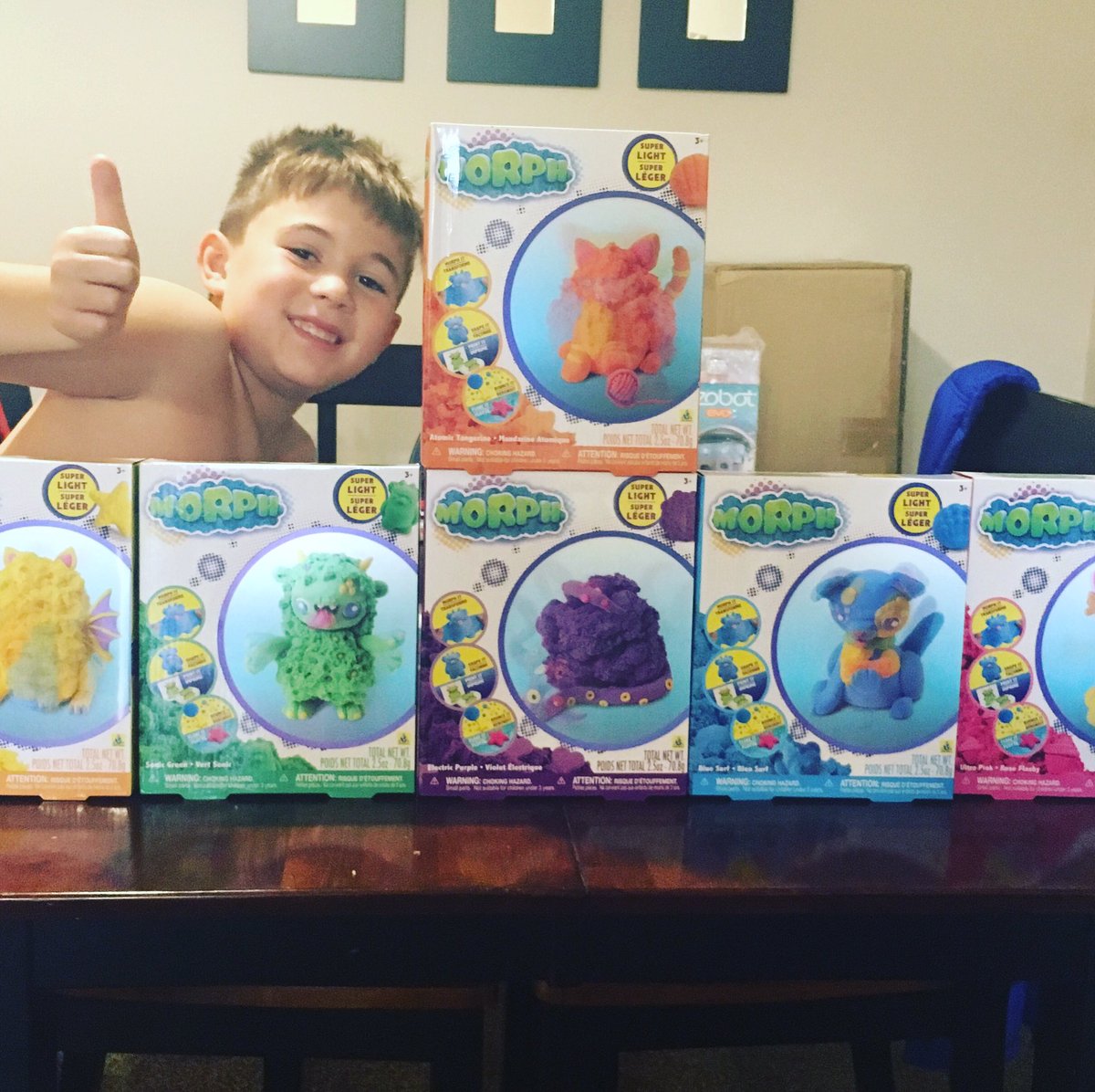 JenK0618's tweet photo. Somebody loves his #OrbMorph! It's so fun to play with and mix! Thanks @tryazon #Fun #Ad #Review #FreeSample https://t.co/W1wAEJV0Av