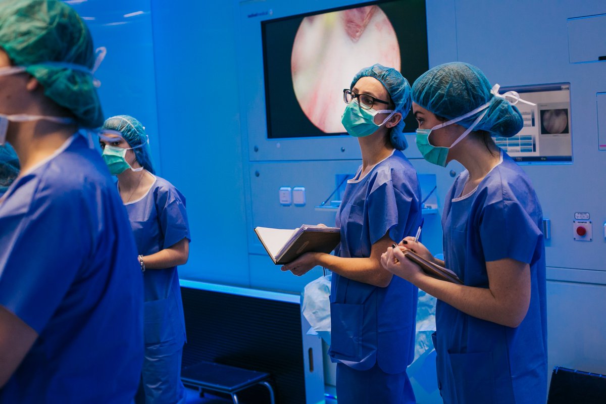 moebiobarcelona's tweet photo. Get immersed for 2 months in a top hospital of #Barcelona and get out with an unmet clinical need that will change the world 🏥 https://t.co/VzVNLQLUVk 👉 Apply to #dHEALTHBcn postgraduate! #NextHealthInnovators https://t.co/hNOjol6gL7