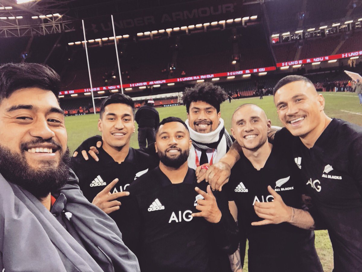 SonnyBWilliams's tweet photo. And that's a wrap my friends 2017 @allblacks brotherhood ❤️🏉✊🏽 https://t.co/PgbmC1UZNJ