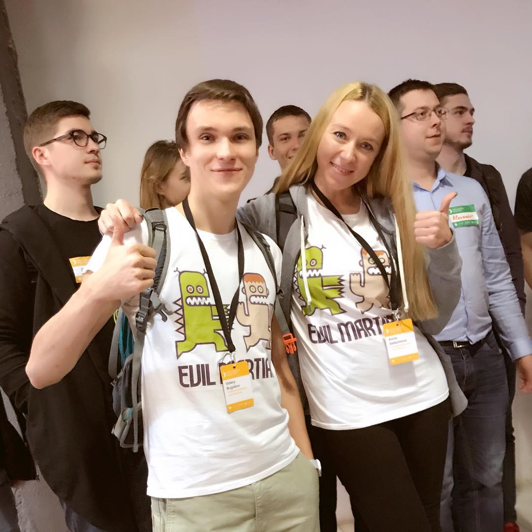 asktwi's tweet photo. Always love to meet my colleagues ;) #DevFestBy https://t.co/ueKLGh5Nfm