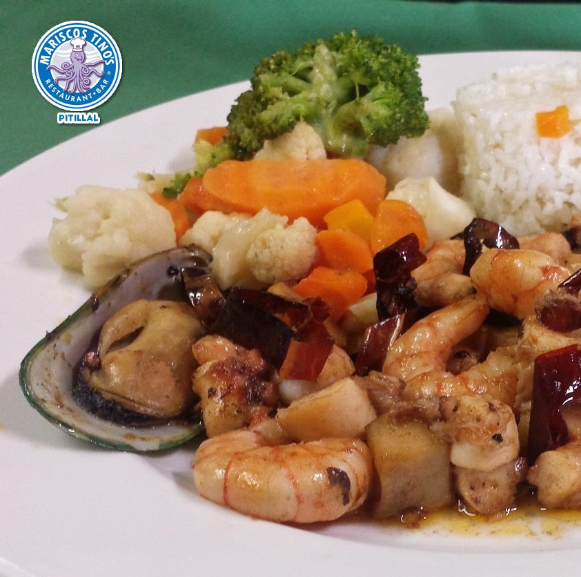 Mariscos Tino´s tweet media