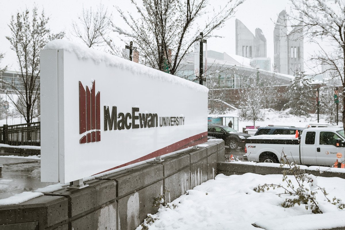 SAMacEwan's tweet photo. Hey #MacEwanU! We're still looking for some students to sit on a committee! It's great experience, looks fantastic on your resume and is an amazing opportunity to connect with leaders at MacEwan. Visit https://t.co/etpcYLgQSv for opportunities. https://t.co/1bEoqY3eXb