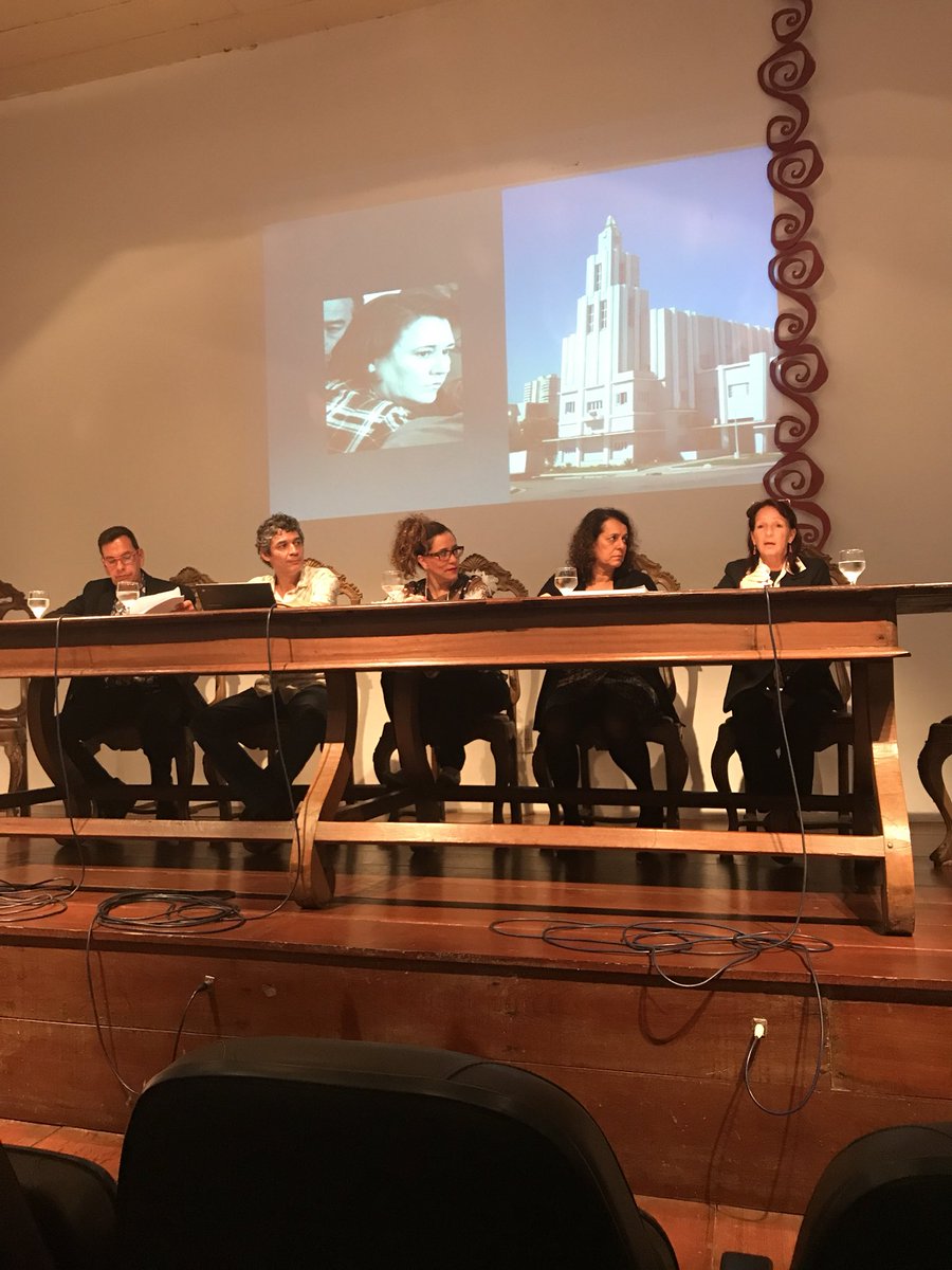 camilacabete's tweet photo. Prêmios literários no #forumdasletras2017 #premiosesc #premiosp #premiodelasamericas #premiominas https://t.co/uphTsp580v