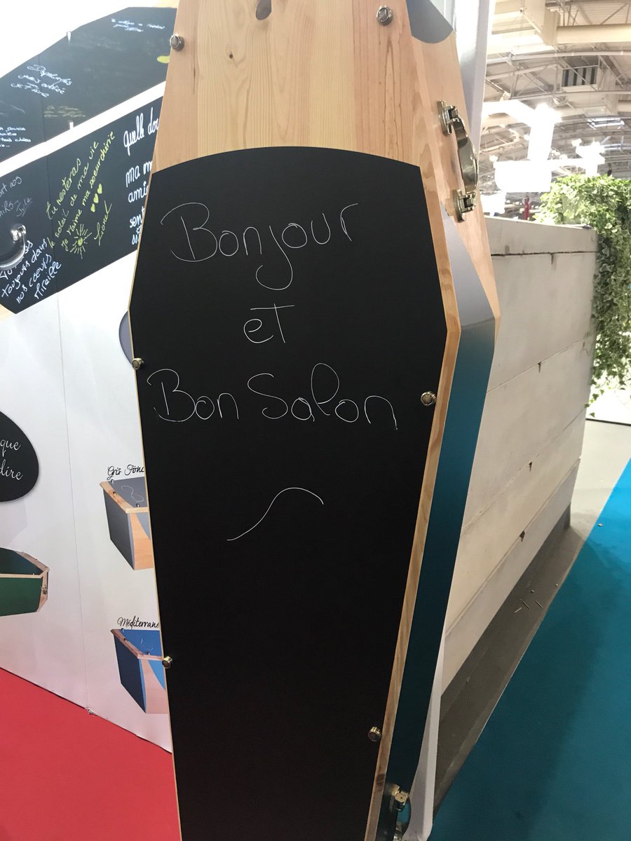 JoffreyRicome's tweet photo. Et si je vous proposais une petite escapade au #salonfuneraire du bourget (photos en LT) https://t.co/uR628bnfEk