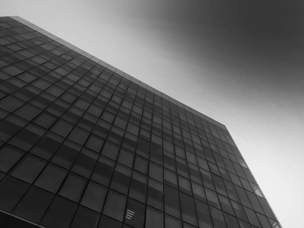 ajinjt's tweet image. Lone worker. 26.11.17
#loneworker #singlelight #building #workspace #blackandwhite #iphonephotography #ajthomasphotography #ShotoniPhone #project365 ift.tt/2iPekeP