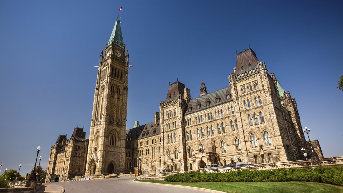 Ottawa claims it will reap 25 billion from tax cheats cdnpoli