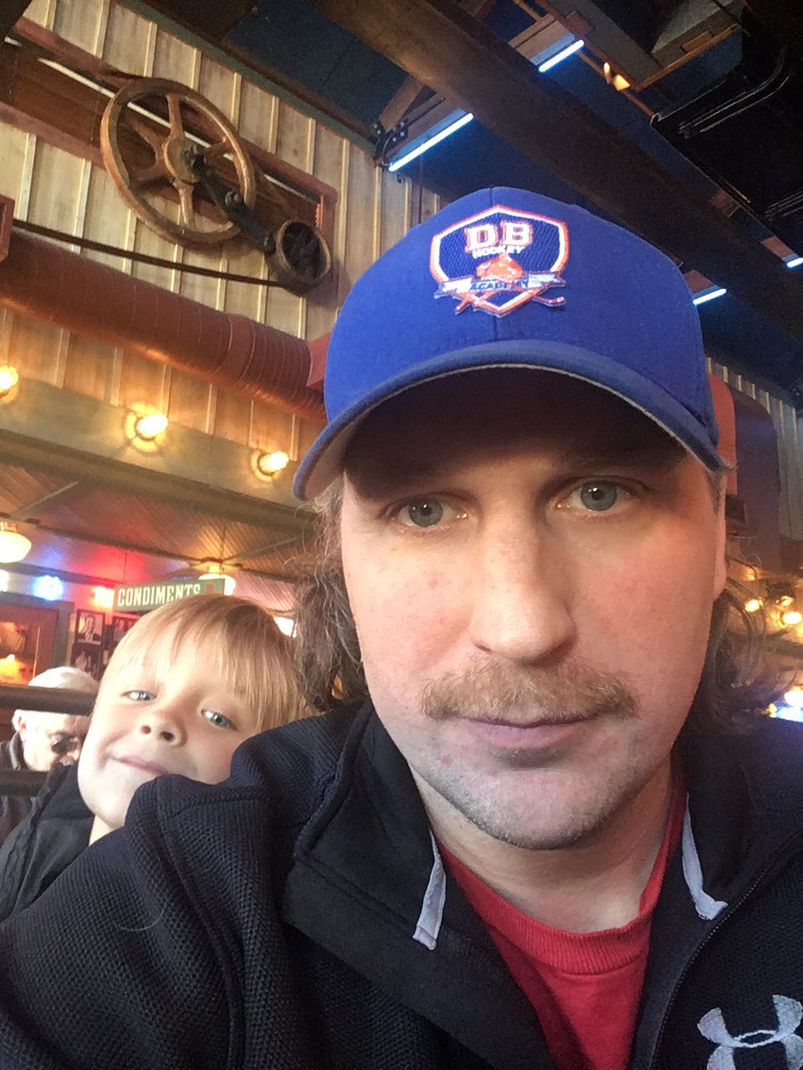 BosseDoug's tweet photo. #Movember stash not filling in the way I thought, but it's for a great cause. #meanshealth @Movember 😬👍 https://t.co/qr1mnSnWai