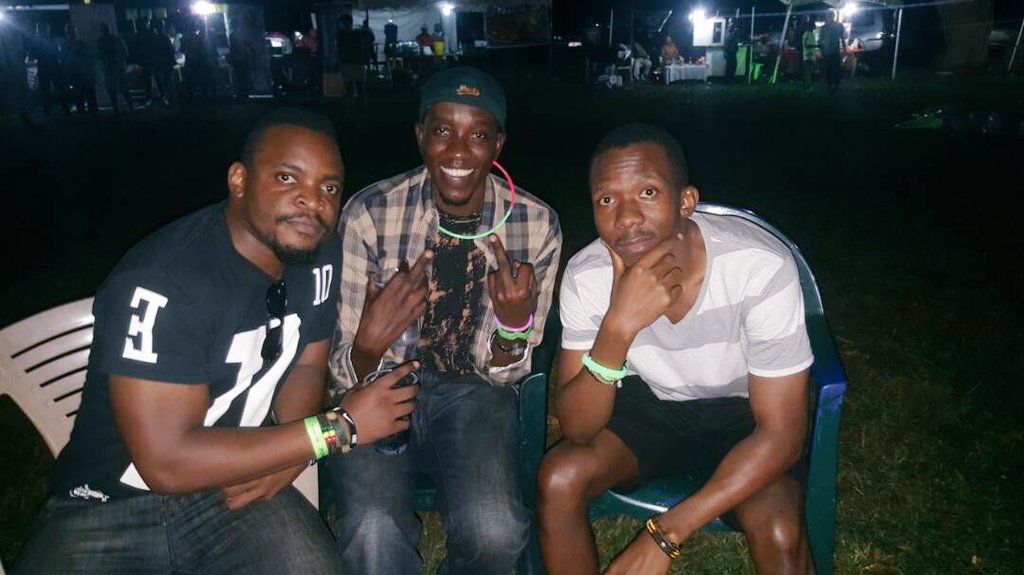 zona_Jr's tweet photo. About #MilegeMusicFest2017 still going strong! https://t.co/OXoM8z9f5A