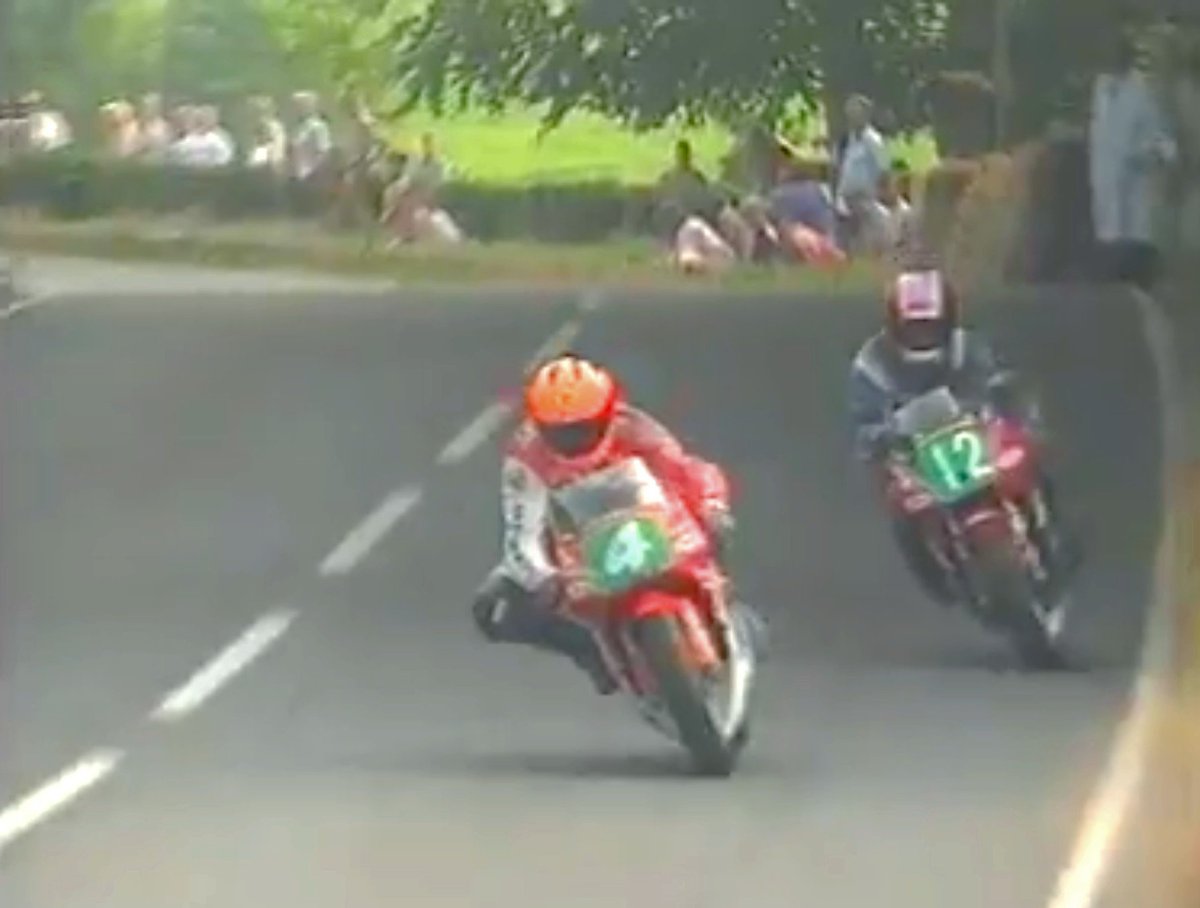 MrPaulhull71's tweet photo. #ULSTERGP #DENISMCCULLOUGH and the late great #GARYDYNES #ROADRACING #LEGENDS https://t.co/eOpx0O01be