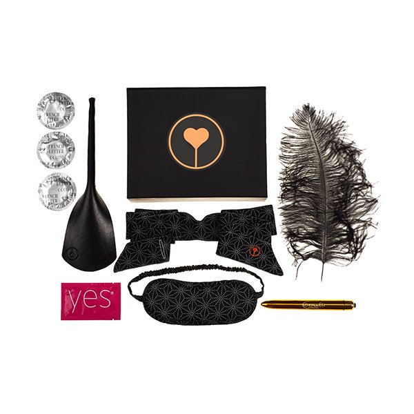 Got a kinky friend? Send them this <a href="/KoibitoLoveUK/">KoibitoLove</a> Blossom Kit goo.gl/5hKTnh