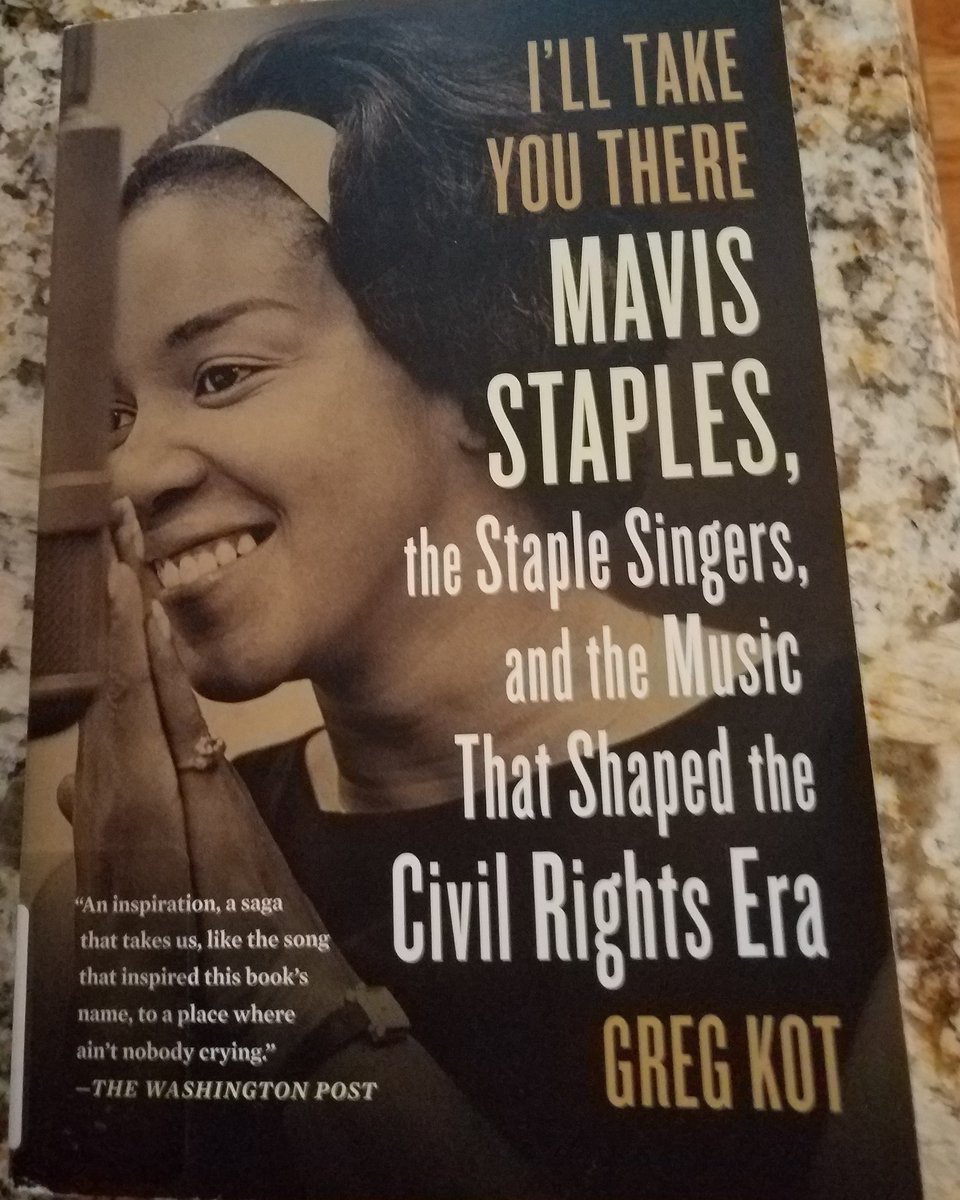 DoubleMEnt's tweet photo. Great read! #holidayreading #thestaplesingers #mavisstaples #popstaples #gregkot #goodreads #history #freedomsongs #stax #chipublib #ilovebooks #ilovemusic #bobdylan https://t.co/kBBmksItzu