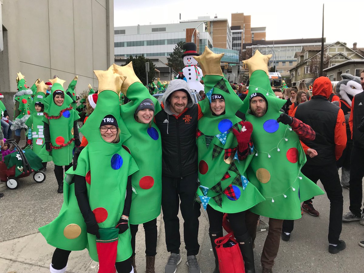 BigKeninLoops's tweet photo. TRU Soc and MarCom ready to hit the parade route @GoTRUWolfPack https://t.co/wxf8g52Pax