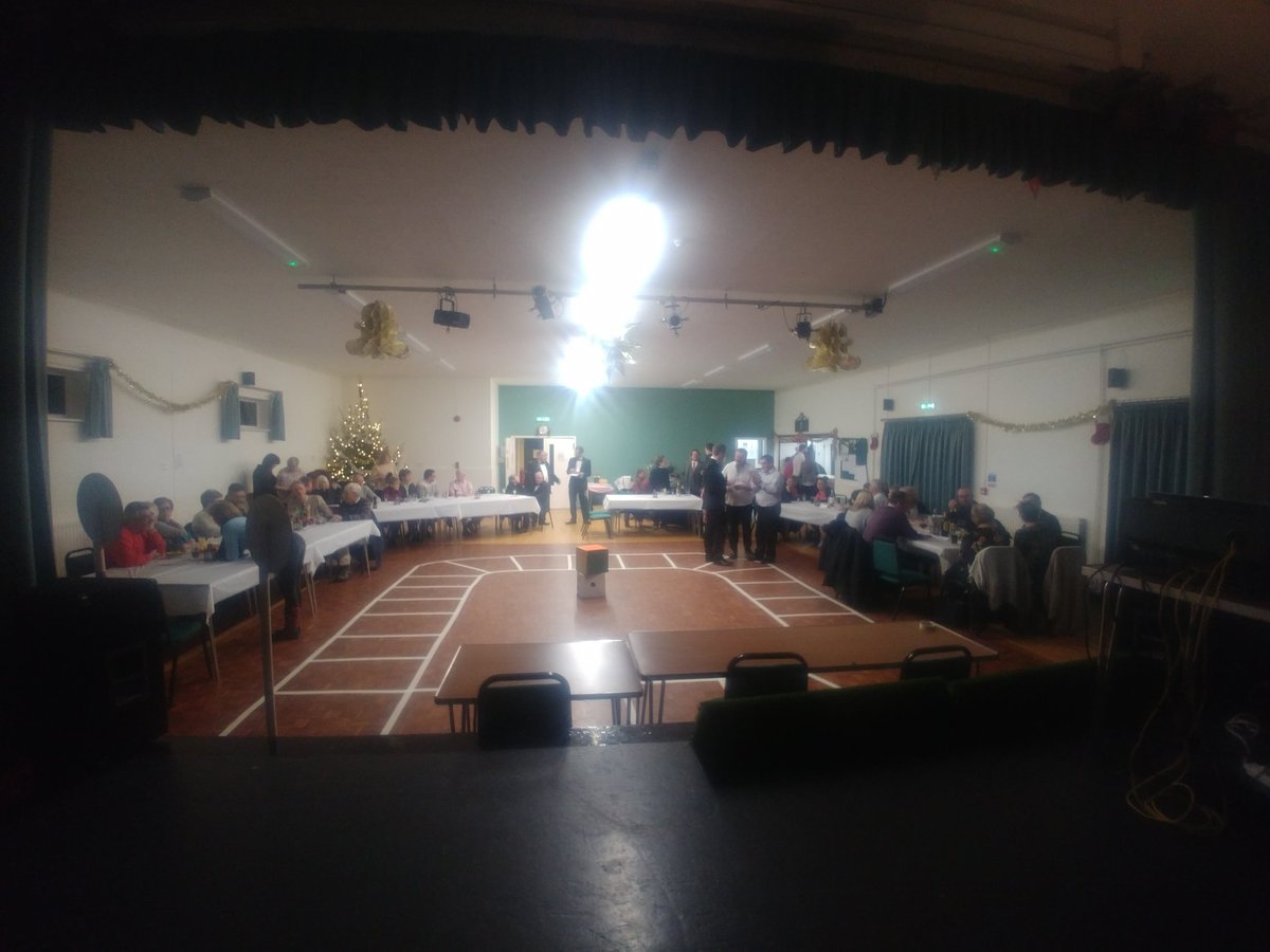 NewMiltonRT's tweet photo. And we're under Starter's orders here at Race Night. Good atmosphere! https://t.co/3QSQRhqcZx