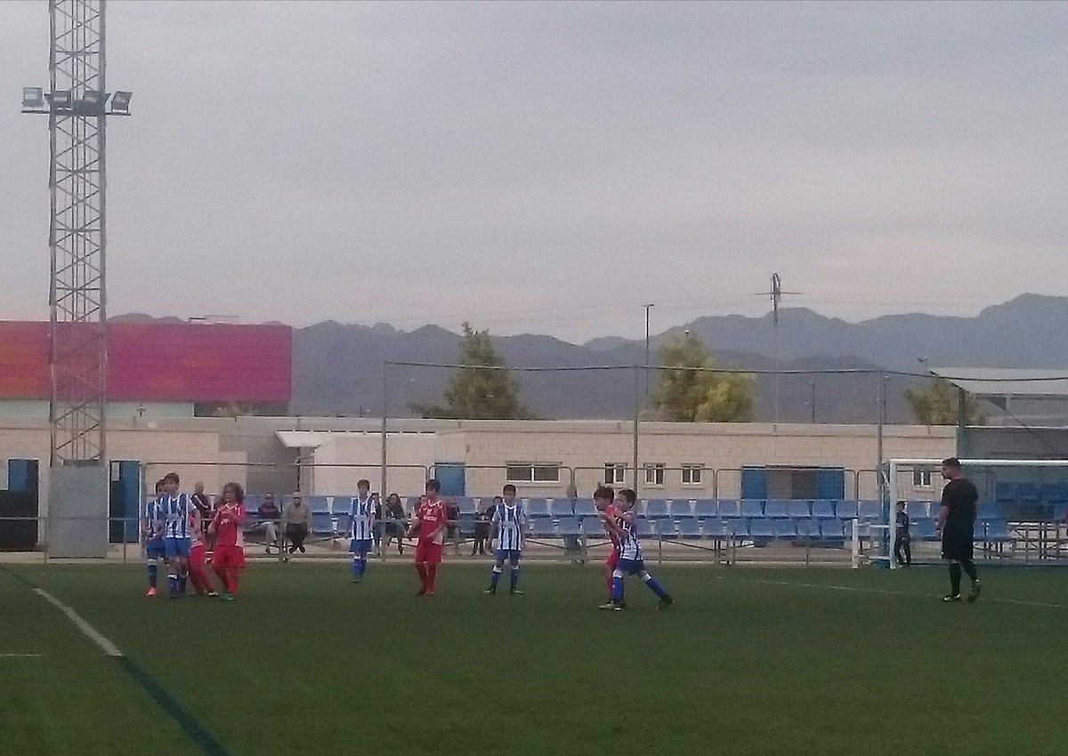 lolalajarin48's tweet photo. Me gusta verlos disfrutar...jugar y divertirse.. Enamorada de mis dos minis ⚽⚽✌✌✌😍😍 Que bonita la inocencia de los más pequeños... https://t.co/GdHlnzMGQI