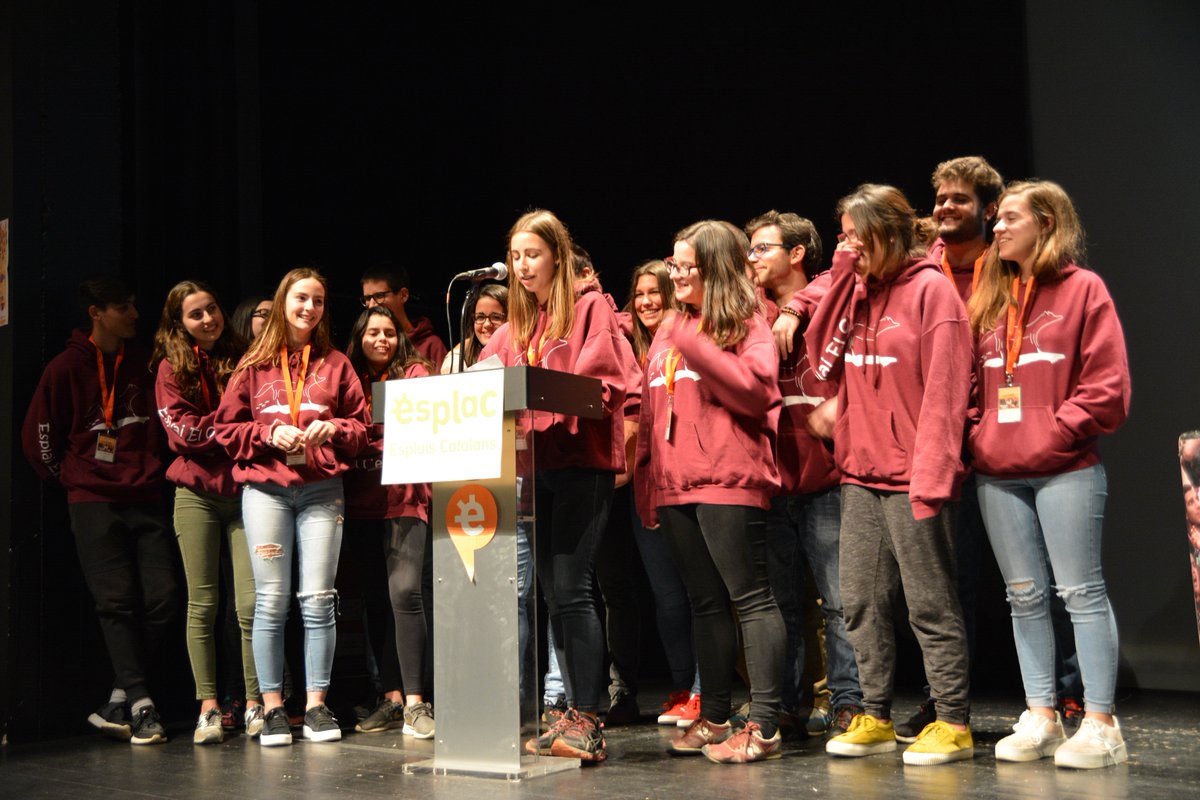 Benvinguts a Esplais Catalans, <a href="/EsplaiIlargia/">Esplai Ilargia</a> i #EsplaiElCep! #AGOEsplac17 😃🏕️🎉