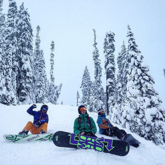 exploretgether's tweet image. . Have you had your first shred of the year? 🏂
Winter is upon us and the snow makes up for the dark and dingy evenings ❄️
.
📸@cambeath
.
Exploretogether is now on Facebook!! Come and say hi, link in bio 🔝😁🇨🇦
.
.
.
#connecting #explorers #sharinge… ift.tt/2zC1M55
