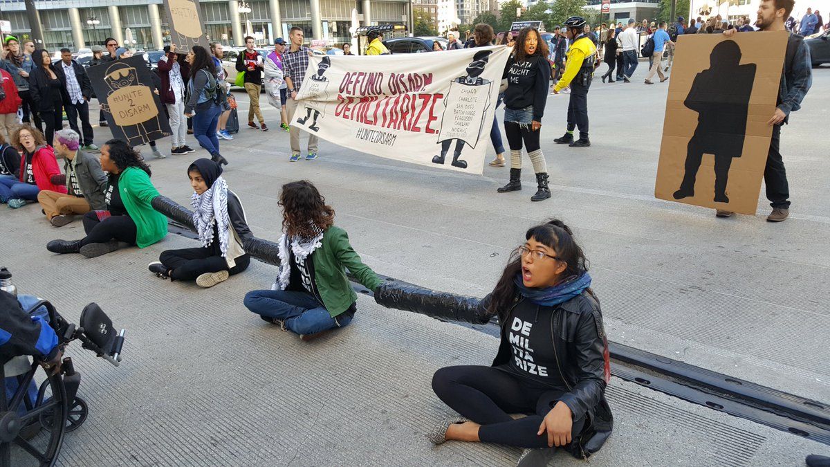 ForThePeopleChi's tweet photo. In the last two years, we've illuminated &amp; participated in FIVE campaigns: 

1. #ByeAnita
2. #ShutDownChi / #FundSchoolsNotJails
3. #RememberRekia / #DontPayDante / #SaveCSU
4. #StopITOA
5. #NoCopAcademy 

Help us continue doing what we do! https://t.co/yk9WtQKwUA https://t.co/NEmk9IiJZ8