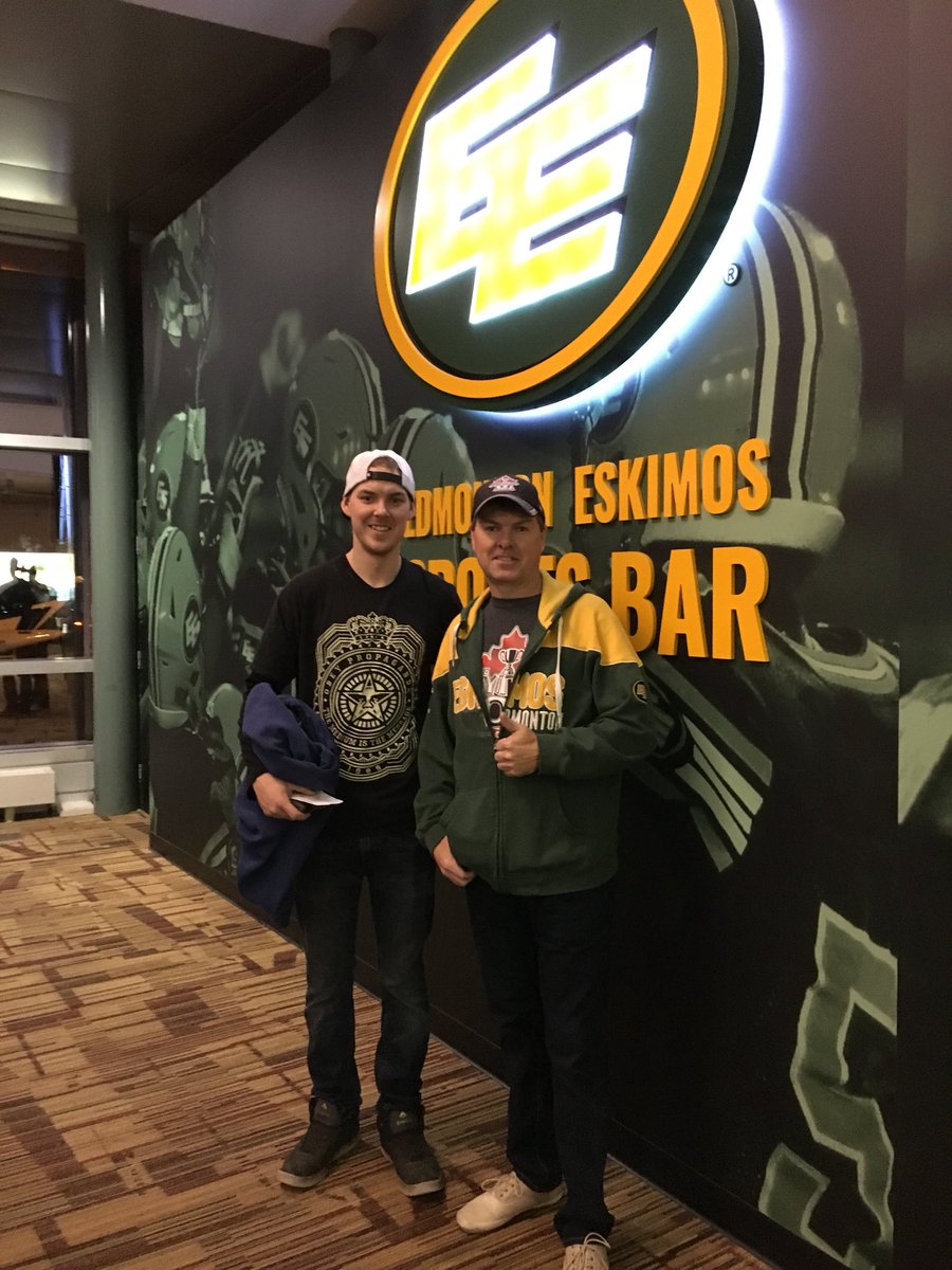 Deanorocks1111's tweet photo. #GreyCup Bound from #Edmonton this morning with my son Dallas! #AllHeartEsks #OneEmpire Strong! @EdmontonEsks @CFL_4_Ever @CFL @WestEndNissan @1003TheBear @Zed989RedDeer @957CRUZFM https://t.co/Oyk1OlfZma