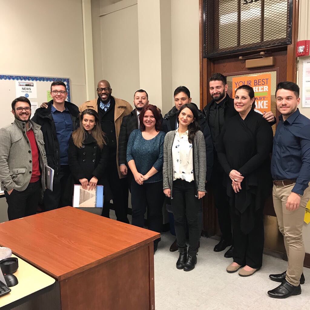 SWTAlumniSerbia's tweet photo. #IVLP participants visited Amundsen High School in Chicago where they were welcomed by the principal Ana Pavichevich. They had a lecture from professor Scott Steward who started successful start-up TechTeens with his students. https://t.co/lKTidyJaRv