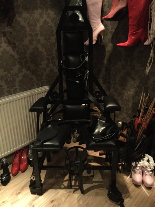 News page gone up onto https://t.co/K3Q15nXK8j regarding the Christmas kinky BDSM Party to be held on<a href="/tag/chamberhire"class="tags"><span>#chamberhire</span></a><a href="/tag/yorkshirebdsm"class="tags"><span>#yorkshirebdsm</span></a>