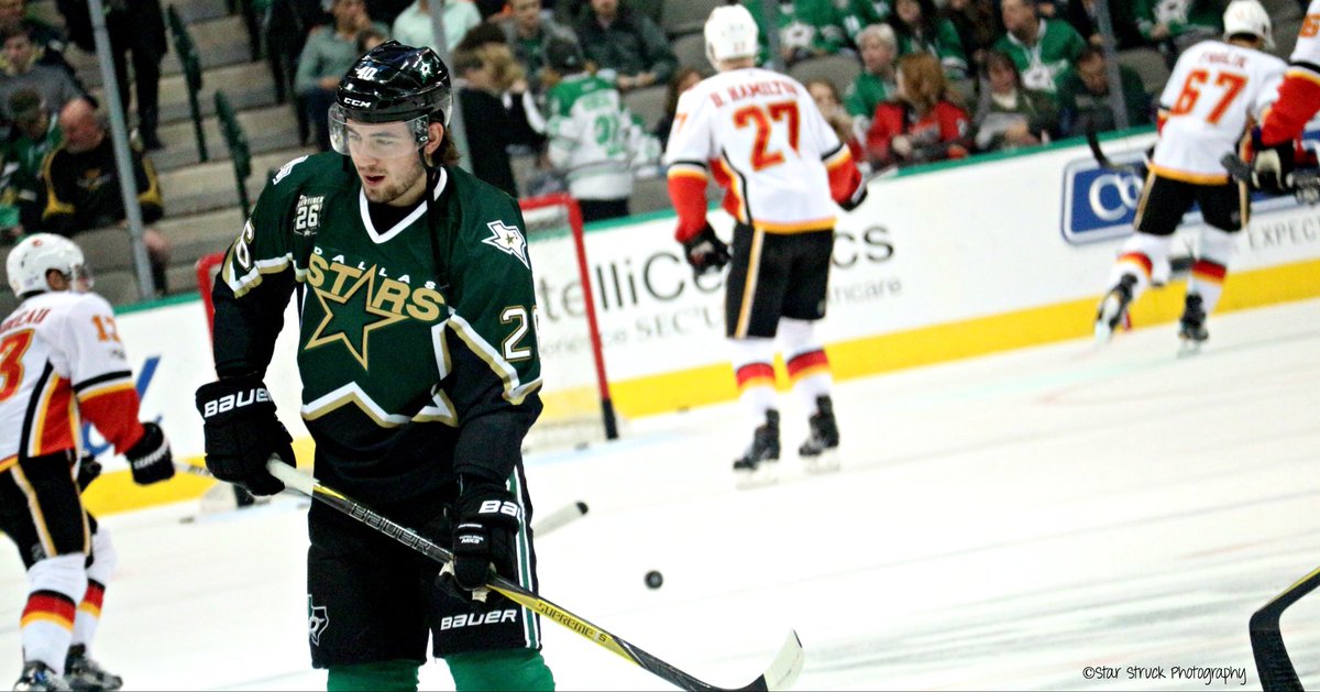 StarStruck014's tweet photo. @Remi_Elie // 11.24.17 // Stars vs Flames // #Retiring26 https://t.co/CZ2p6yOKqO