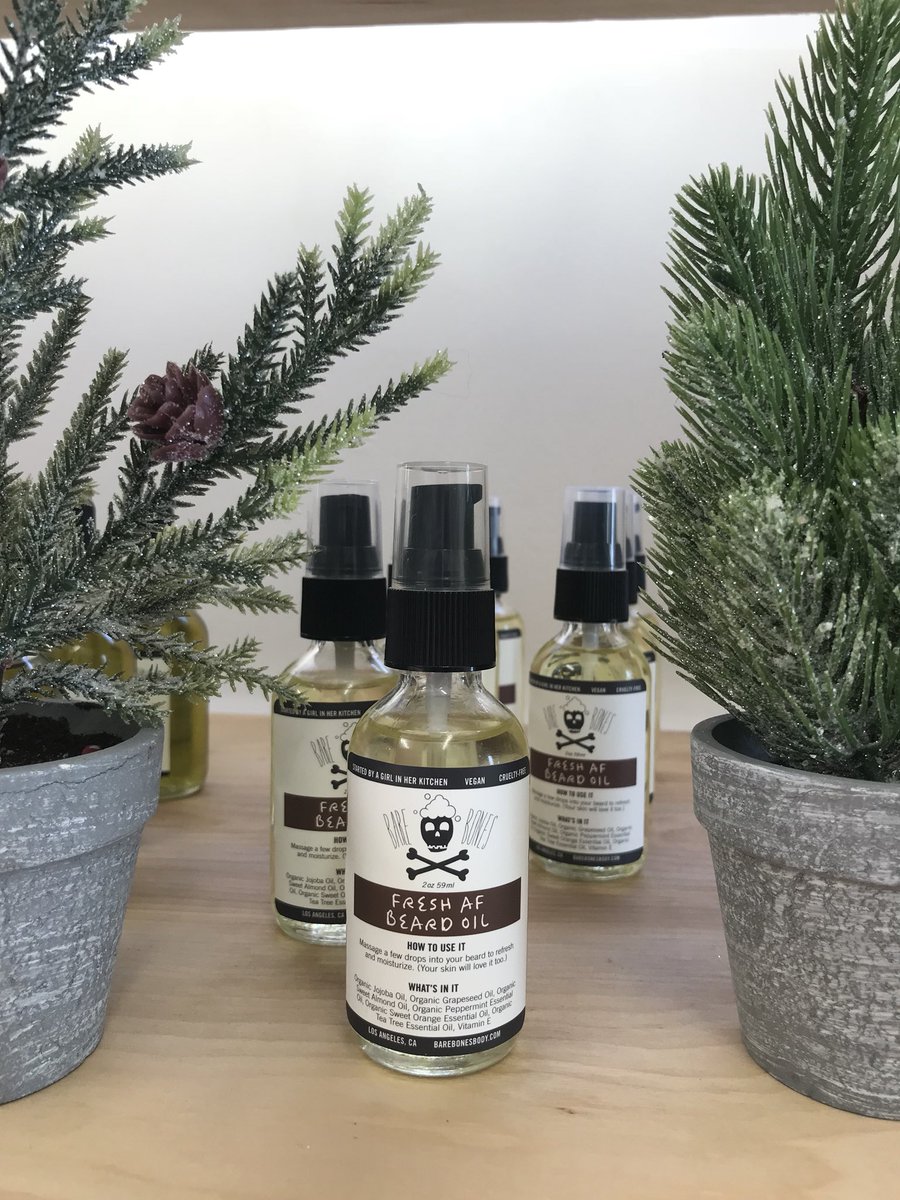 BareBonesBody's tweet photo. Hanging at @IndieEastside today until 5! #ShopLocalSaturday is here &amp; there are so many great companies to support 🖤❄️ #shopsmall 🎄 https://t.co/nLxn7Qbe56