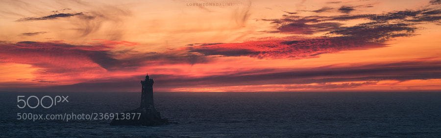 updatly's tweet photo. Popular on 500px : Beyond The Horizon by LorenzoNadalini #Landscapes #updatly https://t.co/Dpi69ubtaB