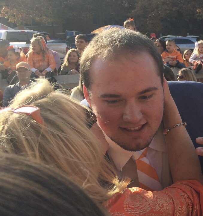 kendrick_beth's tweet photo. One last hug on the Vol walk! #letthetearsbegin https://t.co/cWK1TcXYIo