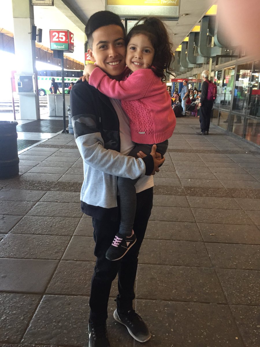 GimenezPablitoo's tweet photo. Se fueron a Bariloche estás locas 😭 https://t.co/tz20qgmBEy