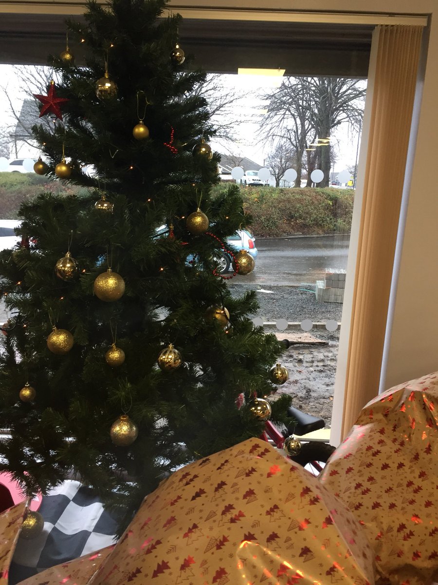 Guess what bikes under our tree 🎄😁