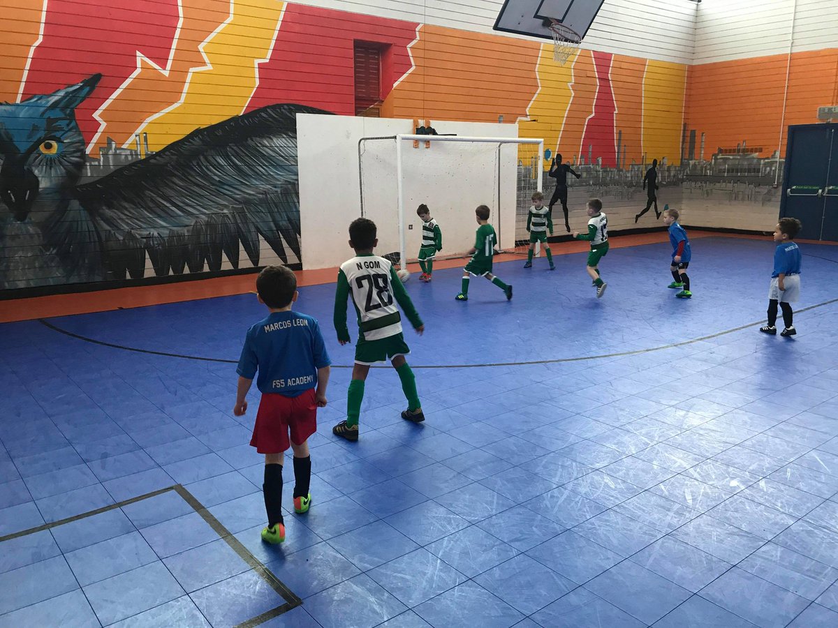 RochdaleFutsal's tweet photo. Fantastic afternoon of matches for our 7s/8s against @BrickyFutsalAca U7's. A lot skills, decisions and learning on both sides. Superb!! https://t.co/CeDgicgDJs